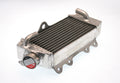 Radiador de aluminio soldado sobredimensionado derecho TECNIUM B300A