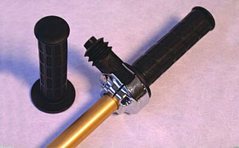 Acelerador Domino bicilindrico cromado 0507.03.60 DOMINO 0507.03.60-01