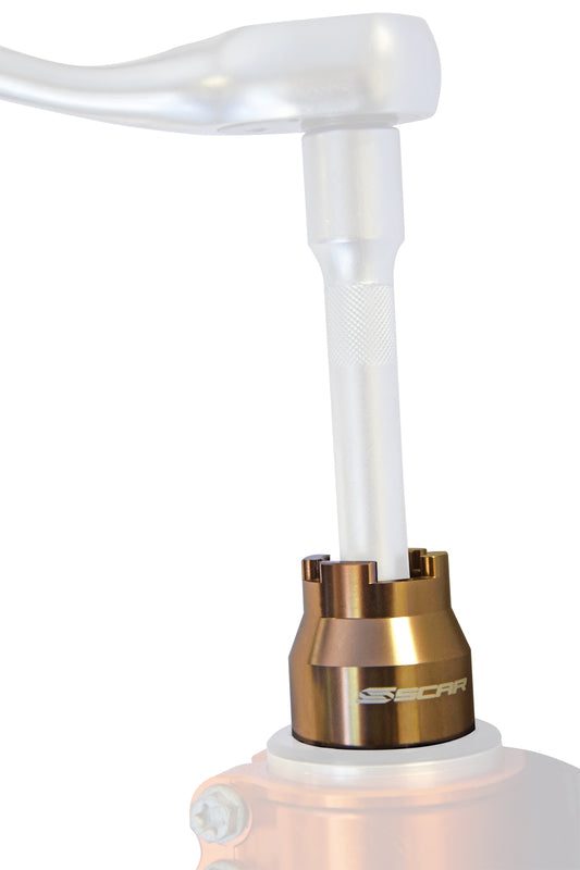 Llave SCAR 2 en 1 para desmontar tapones de horquilla WP SCAR RCV5