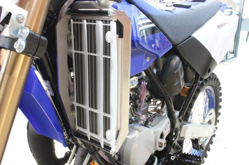 Protector de radiador AXP aluminio negro Yamaha YZ85 AX1520 AXP AX1520