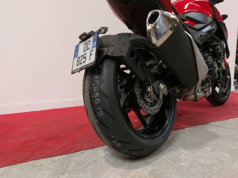 Portamatrículas a la rueda Suzuki GSX-S750 negro ACCESS DESIGN SPLRS005