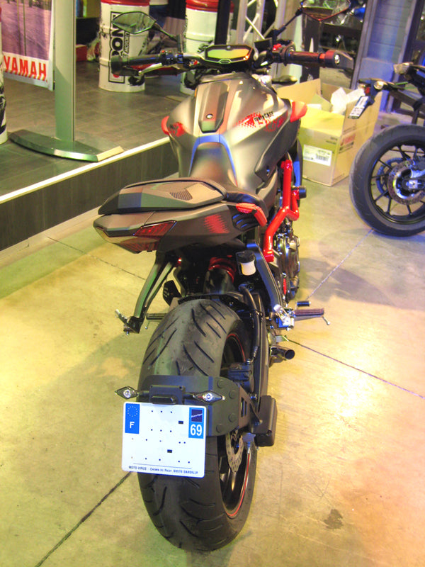 Portamatrículas a la rueda Yamaha MT-07 negro ACCESS DESIGN SPLRY019