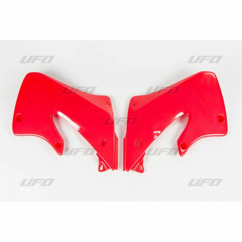 Plásticos laterales de radiador UFO Honda rojo HO03601-067 UFO HO03601#067