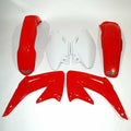 Kit de Plástica UFO OEM Color Rojo / Blanco Honda CR125R / 250R UFO HOKIT102@999