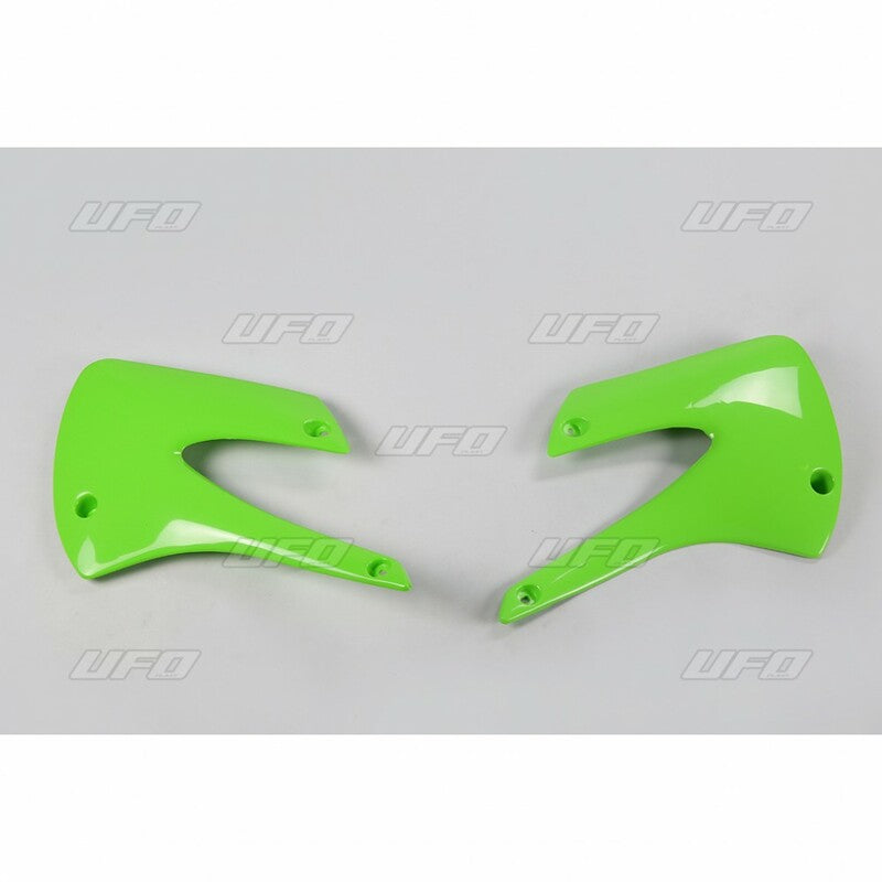 Plásticos laterales de radiador UFO Kawasaki verde KA03717-026 UFO KA03717#026