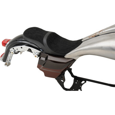 LOW-PROFILE TOURING SEATS FOR YAFFE
RAZORBACK AND 6-GAL. FUEL TANKS FOR HARLEY-DAVIDSON