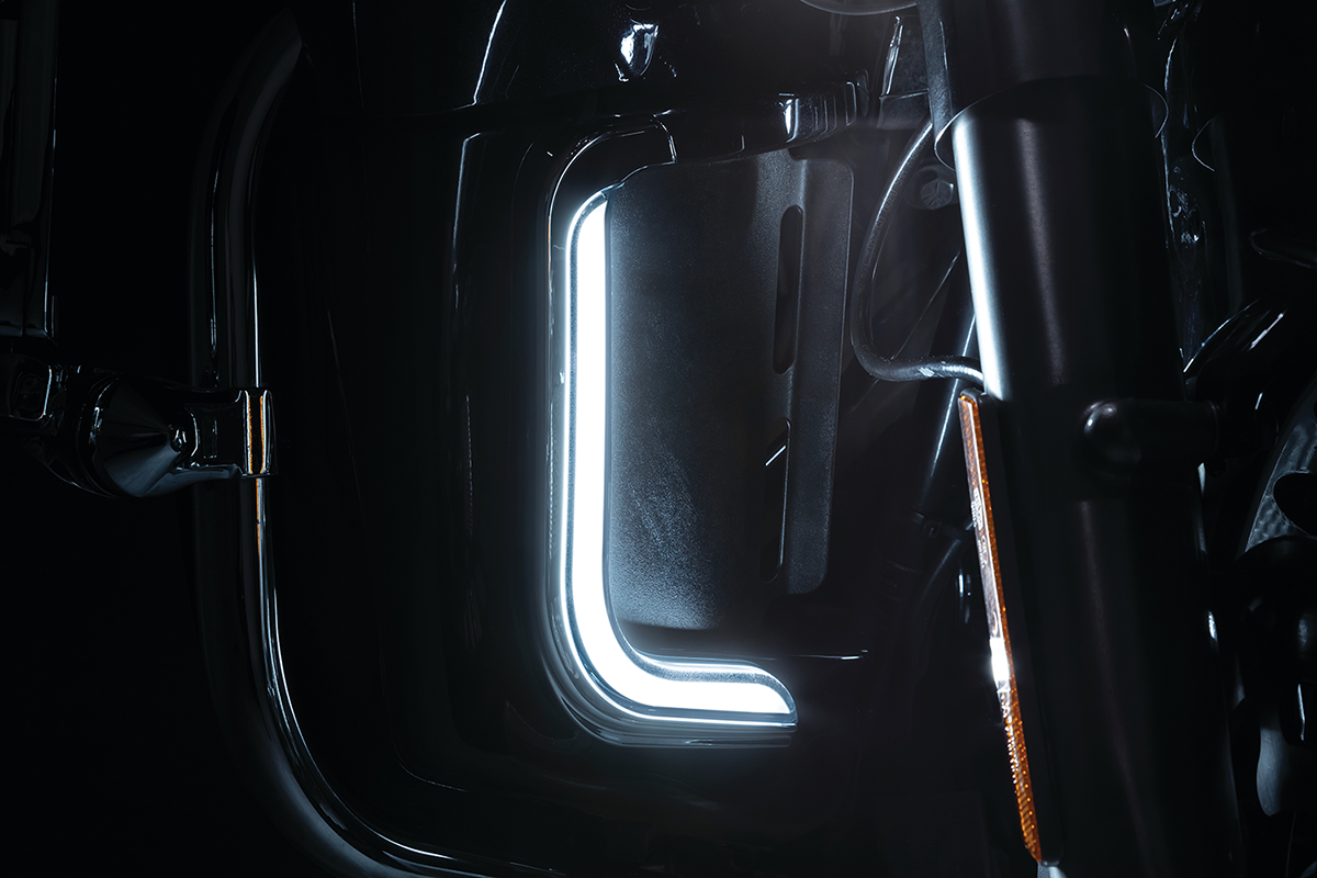 Tracer Untere Verkleidung Akzentlichter Chrom für Harley Davidson