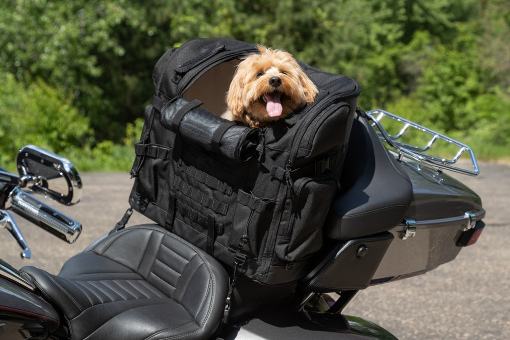 Kuryakyn 5723 Pet Palace Titan Motorcycle Pet Transport Bag