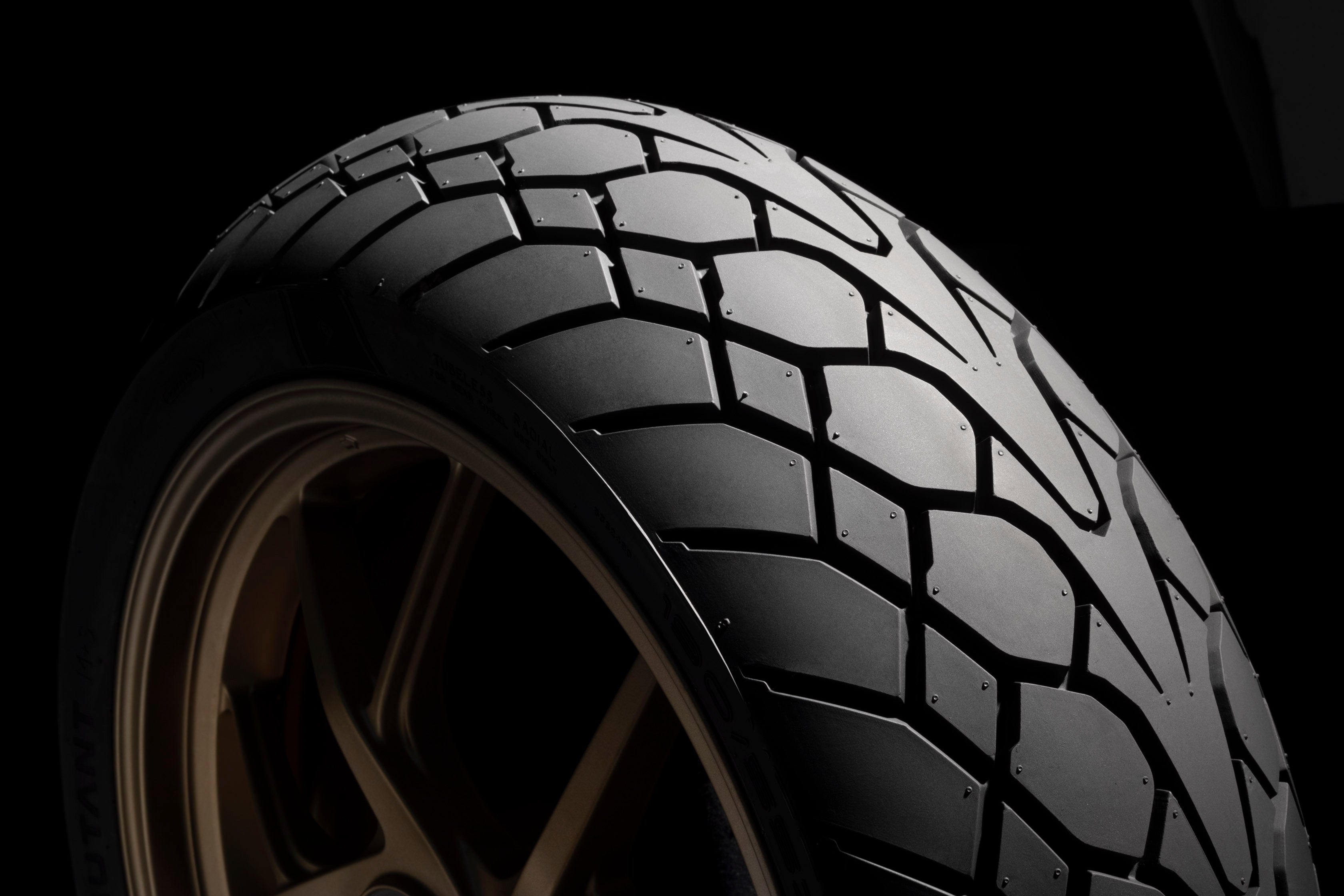Neumático Delantero Dunlop Mutant MUT 110/80R19 59V TL MS