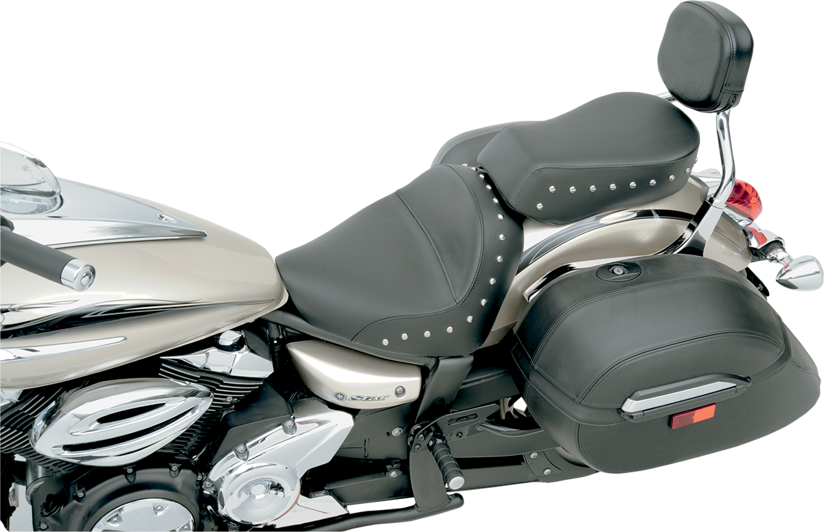 SADDLEMEN RENEGADE™ DELUXE SOLO SEATS PILLION TOUR STUD XVS950