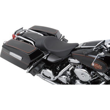 EZ-ON MOUNT LOW-PROFILE SOLO SEATS WITH FORWARD POSITIONING FOR HARLEY-DAVIDSON