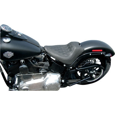 WIDE TRIPPER™ SOLO FRONT AND REAR SEATS FOR HARLEY-DAVIDSON