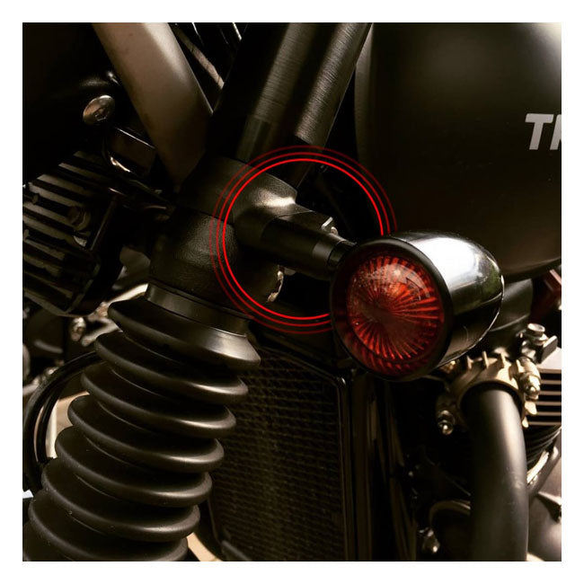 Motone, Turn Signal Brackets For Lc Triumph, 8Mm. Black