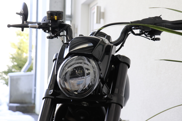 Night Rod-Stil-Scheinwerferkits glänzend schwarz für Sports s