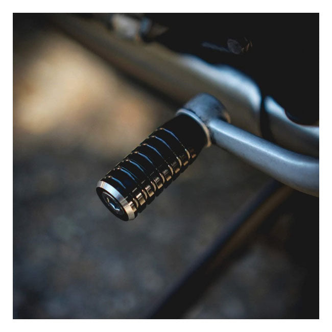 Motone, Shifter End Peg Ribbed. Black Anodized