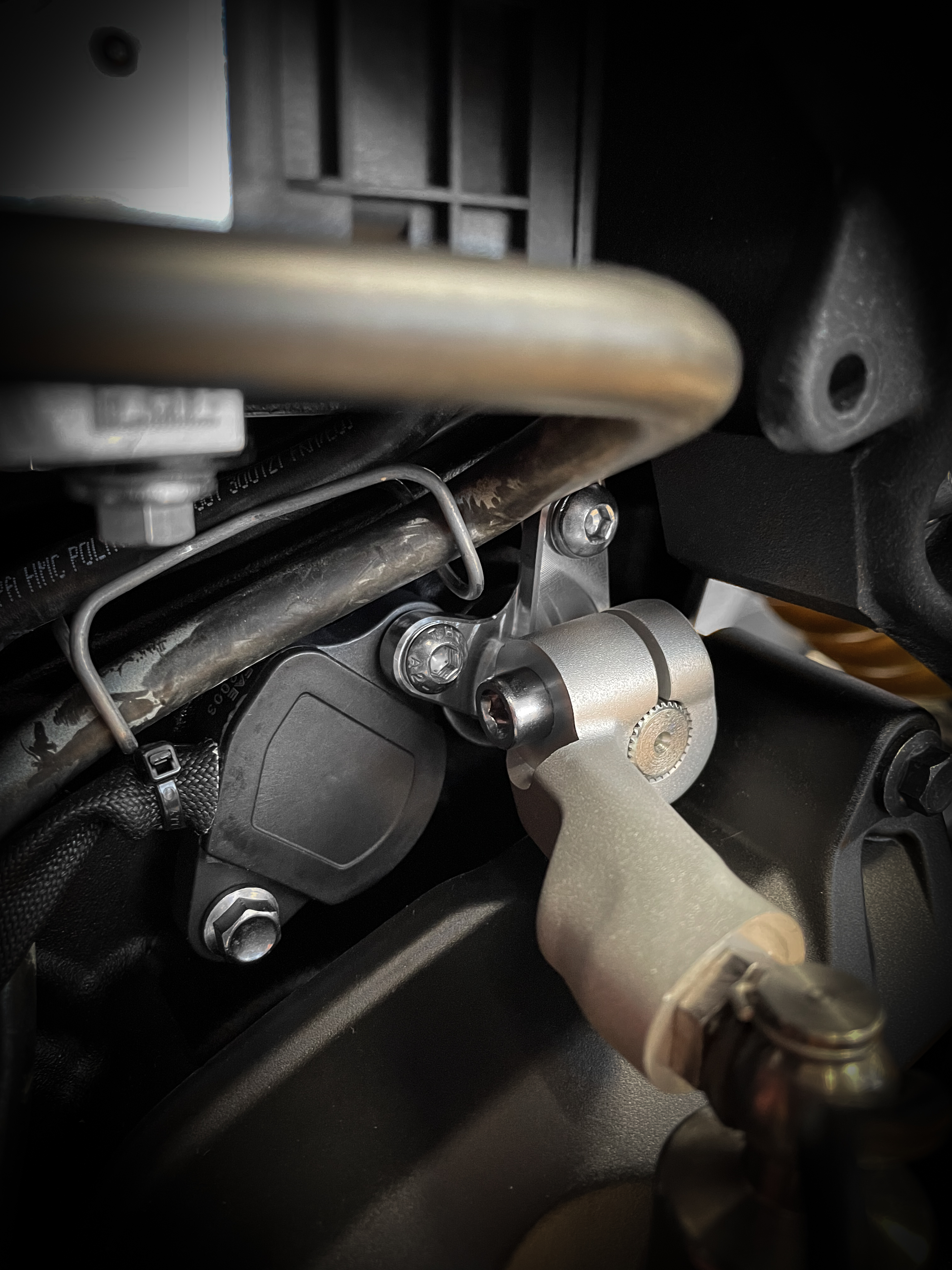 Gear Lever Support for Triumph