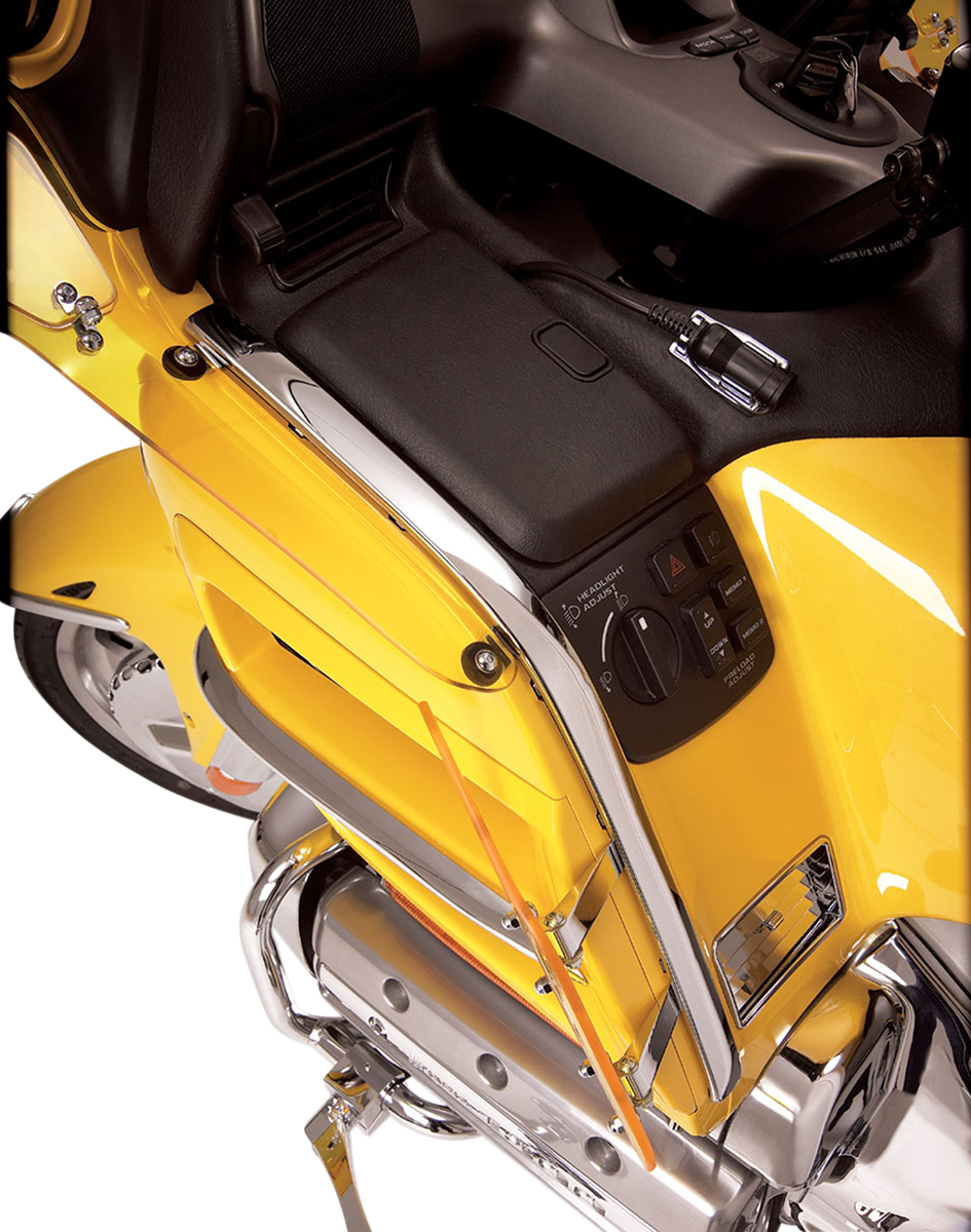 SHOW CHROME FAIRING FACE MOLDING FRNG FACE MOLDING GL1800