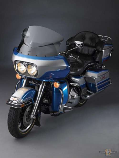 18 3/4" V-Stream Windshield Clear For Harley-Davidson