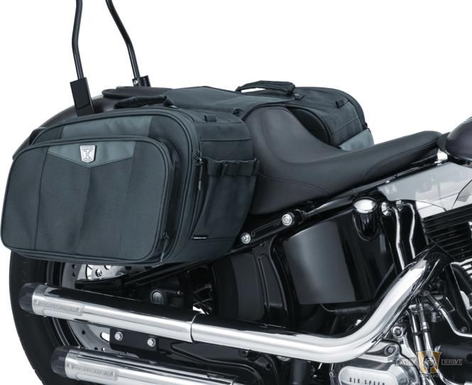 Outrider Saddlebag Black For Harley-Davidson