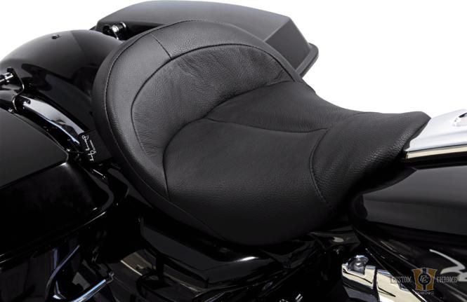 BIGIST Solo Air-1 Seat Black Vinyl For Harley-Davidson