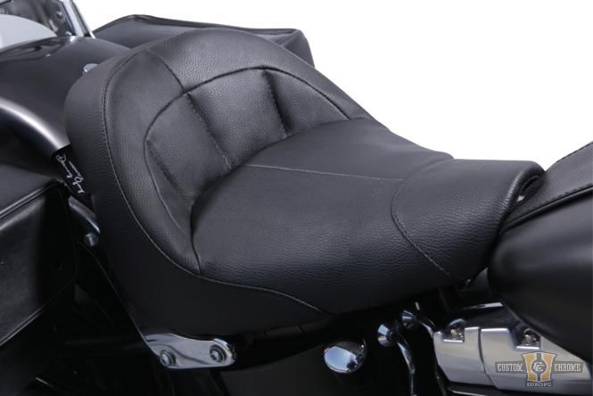 BIGIST Solo Air-1 Seat Black Vinyl For Harley-Davidson