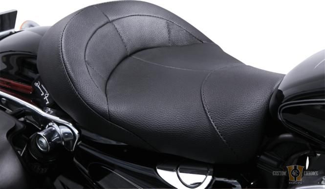 BIGIST Solo Air-1 Seat Black Vinyl For Harley-Davidson