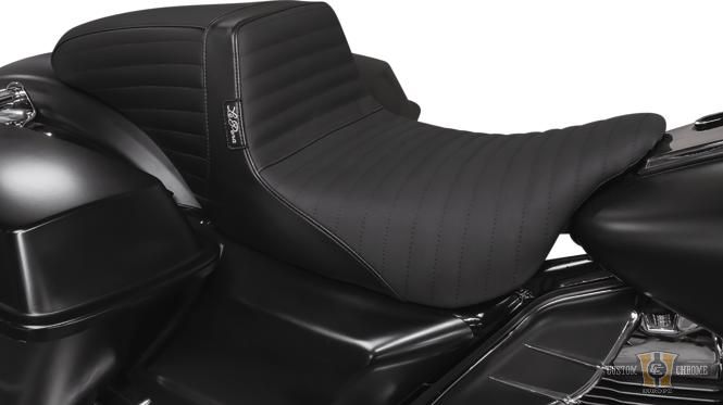 Kickflip Pleated Grip Seat Black Vinyl For Harley-Davidson