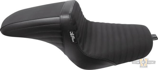 Kickflip Pleated Grip Seat Black Vinyl For Harley-Davidson