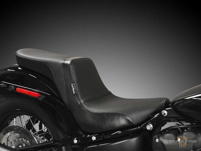 2 Up Daytona Basket Weave Seat Black Vinyl For Harley-Davidson