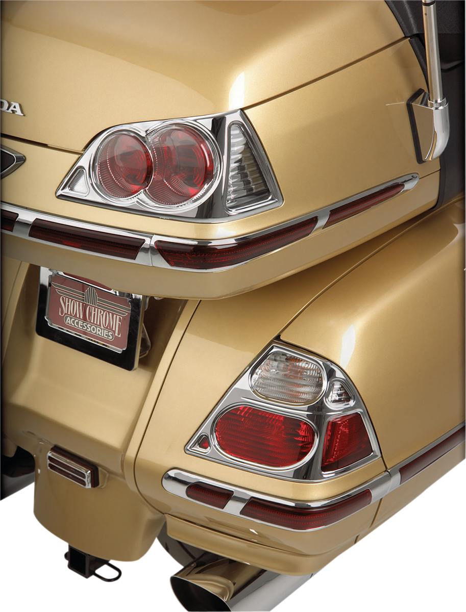 SHOW CHROME SADDLEBAG AND TRUNK LENS GRILLES GRILLES SADDLEBAG GL1800