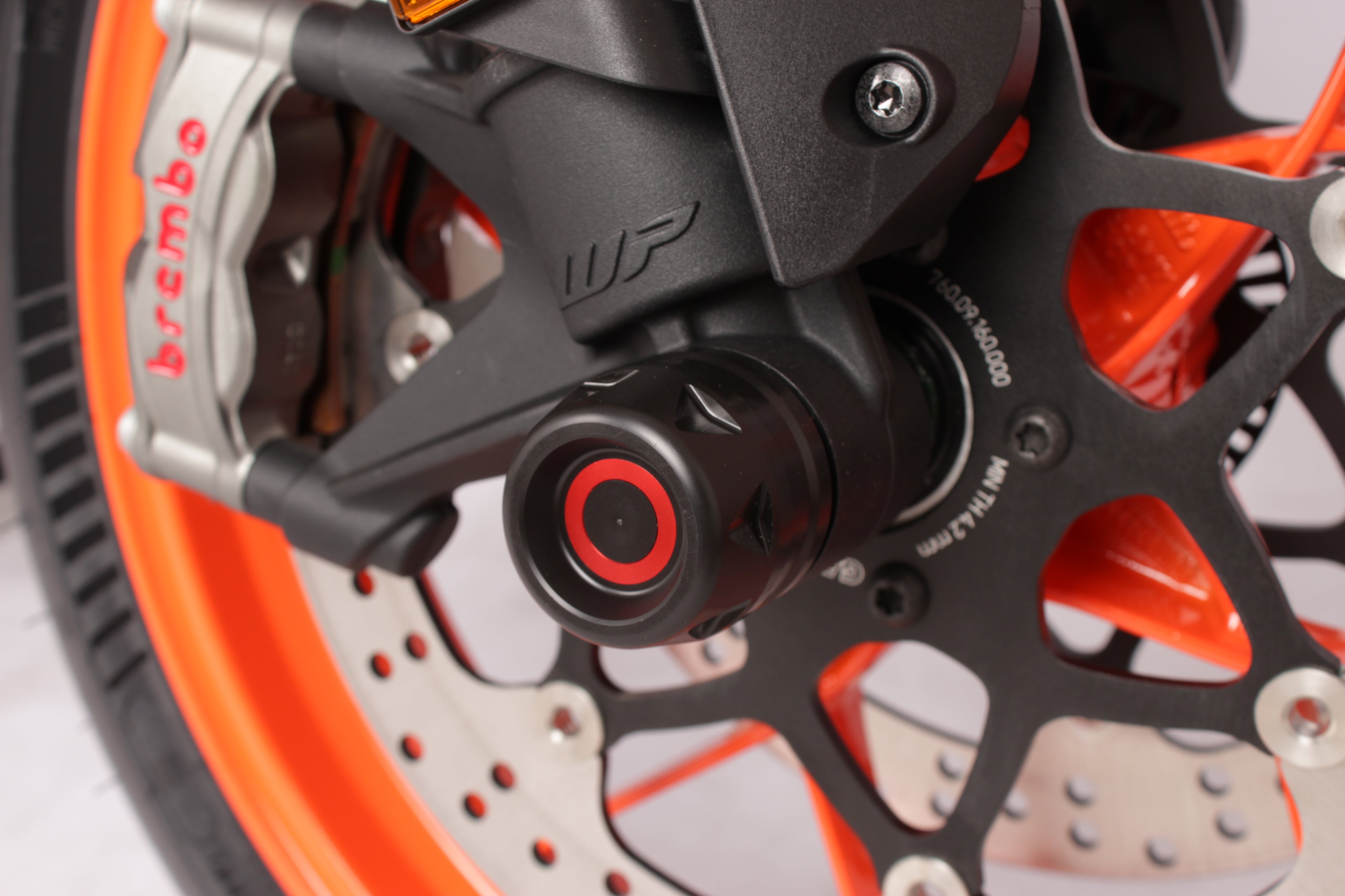 Axle Protectors GTA For KTM Duke 890 R ABS 20-22 Front