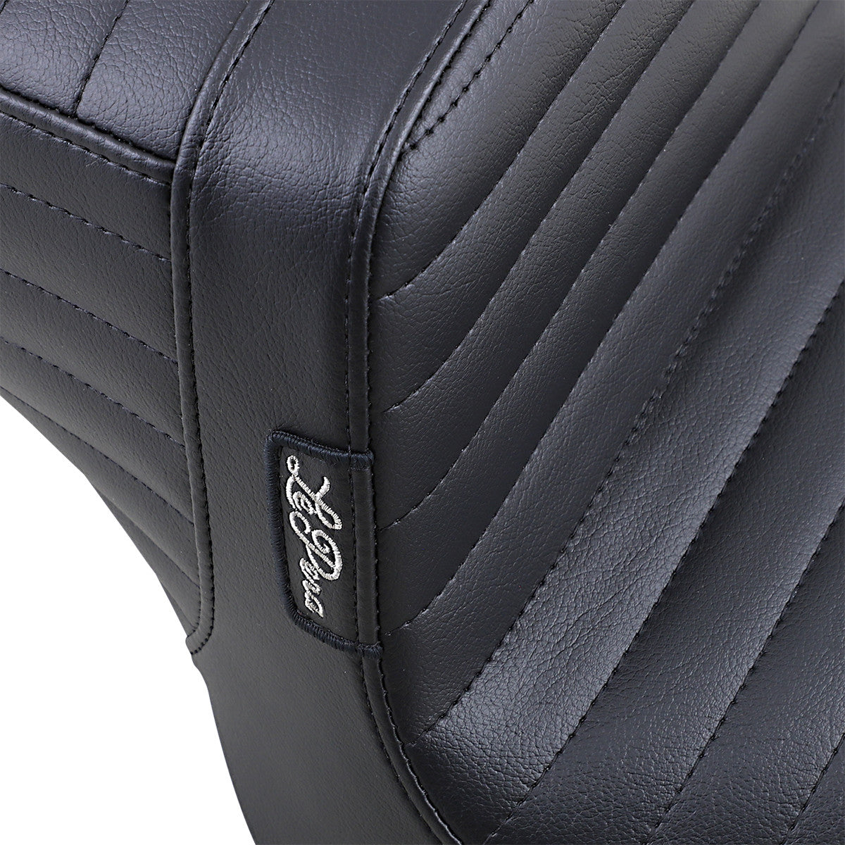 Tailwhip Seats Pleated Seat For Harley Davidson