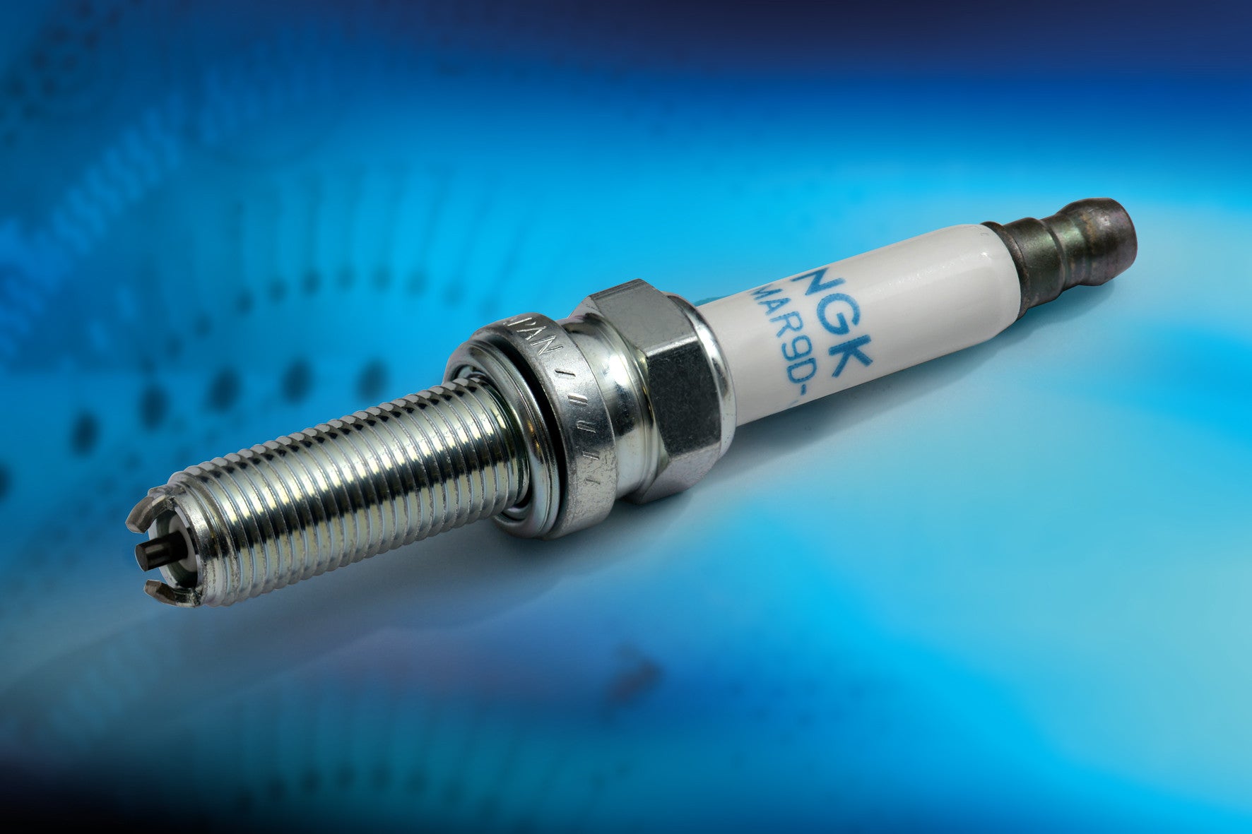 Zündkerze für BMW S1000XR NGK LMAR9D-J Zündkerze