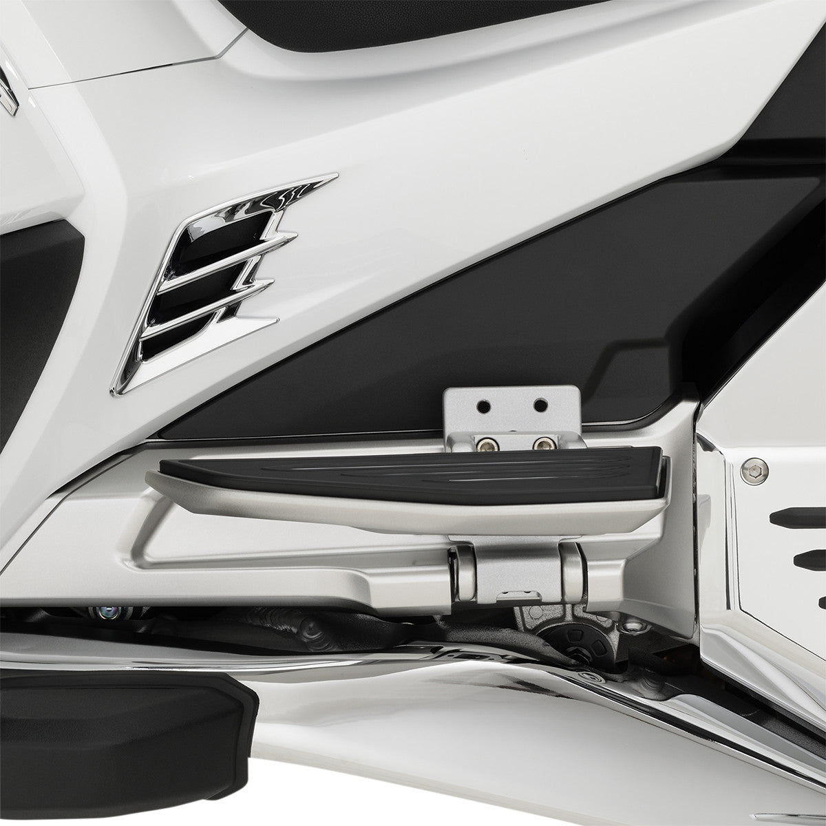 PASSENGER BOARD RISER SET FOR HONDA GL1800 GOLD WING 18-21