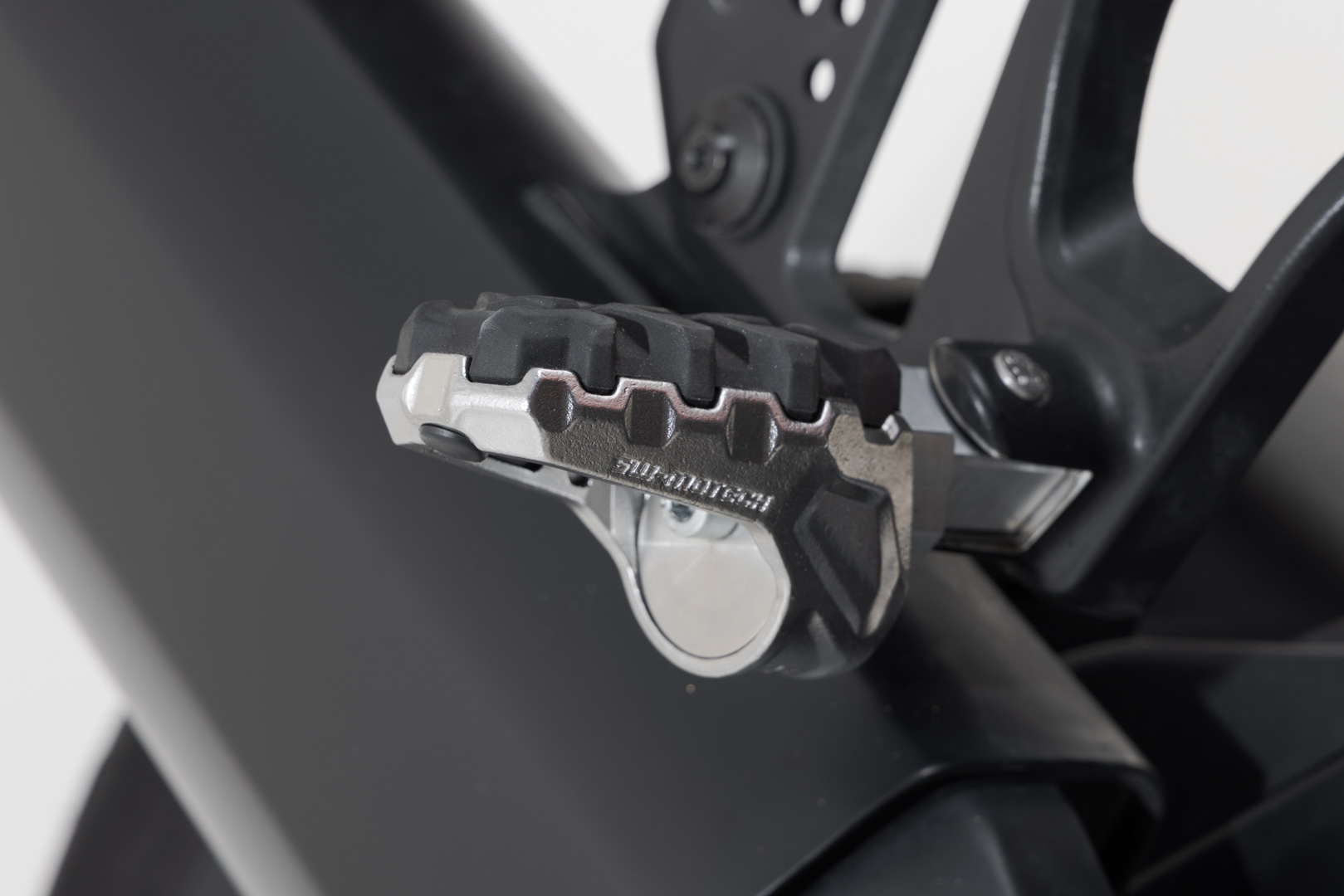 Evo-Beifahrer-Fußrasten-Kit für Harley Davidson Pan America