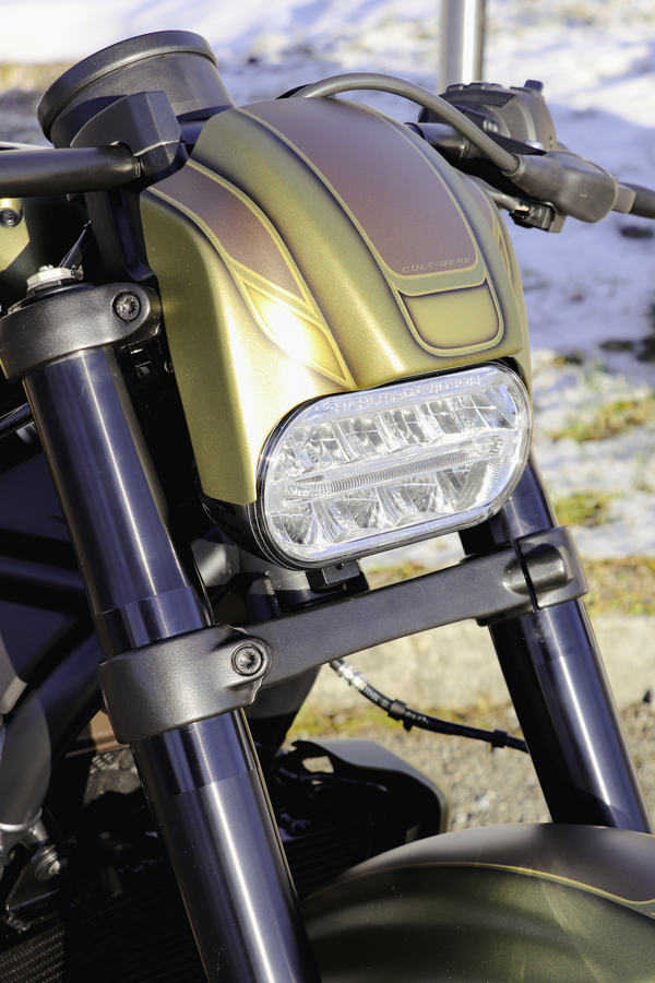 Scheinwerfermasken im Night Rod-Stil für Harley Davidson