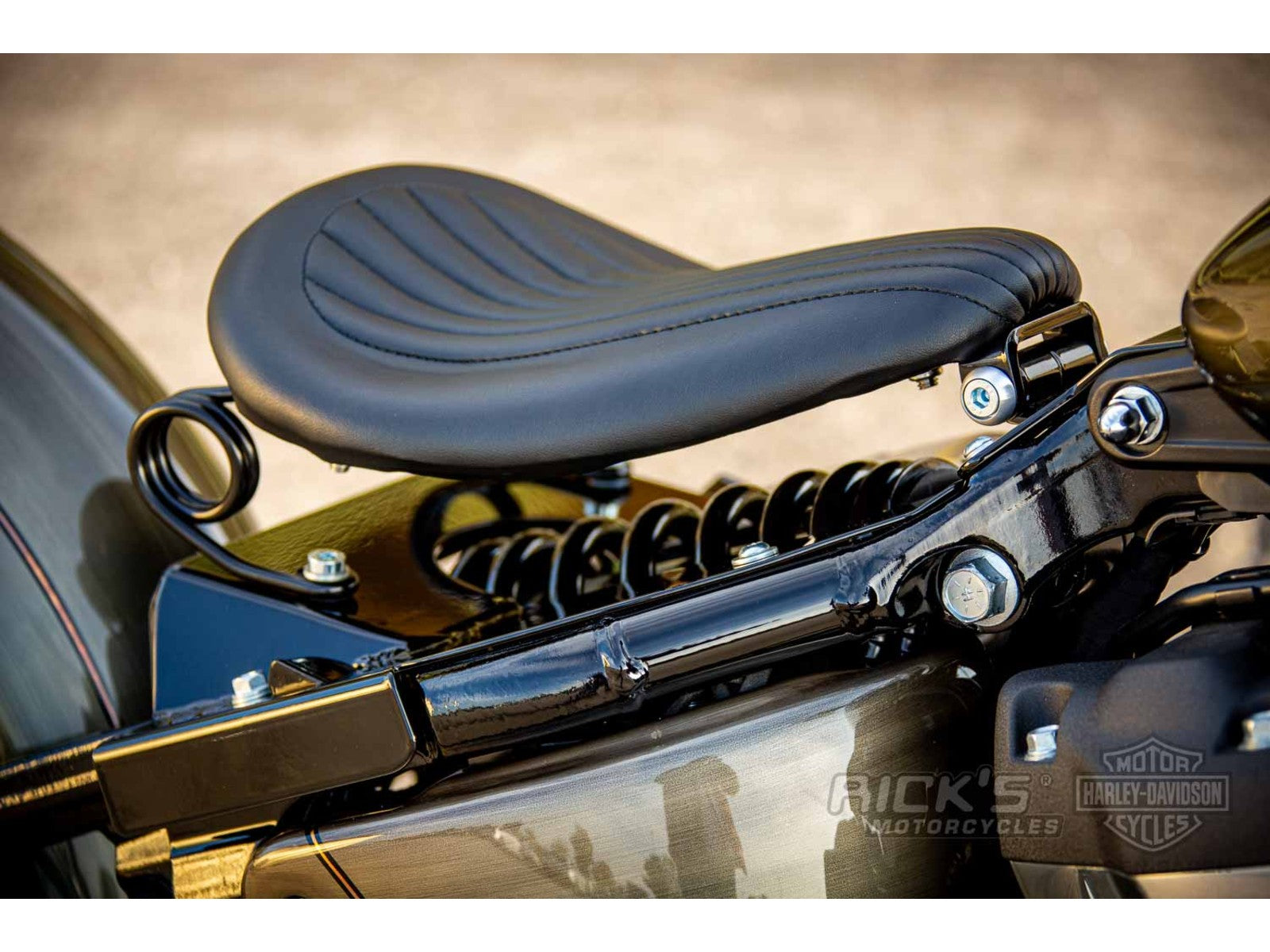 Kit Soporte Asiento Muelles Para Harley-Davidson Softail M8