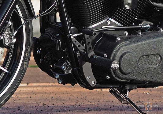 Forward controls 'Base Rubber' black Dyna For Harley-Davidson